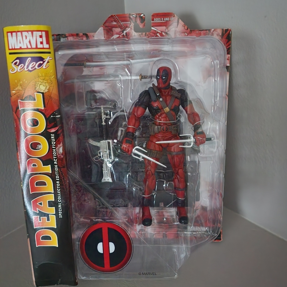 Marvel Select Deadpool Action Figure - Red and Black